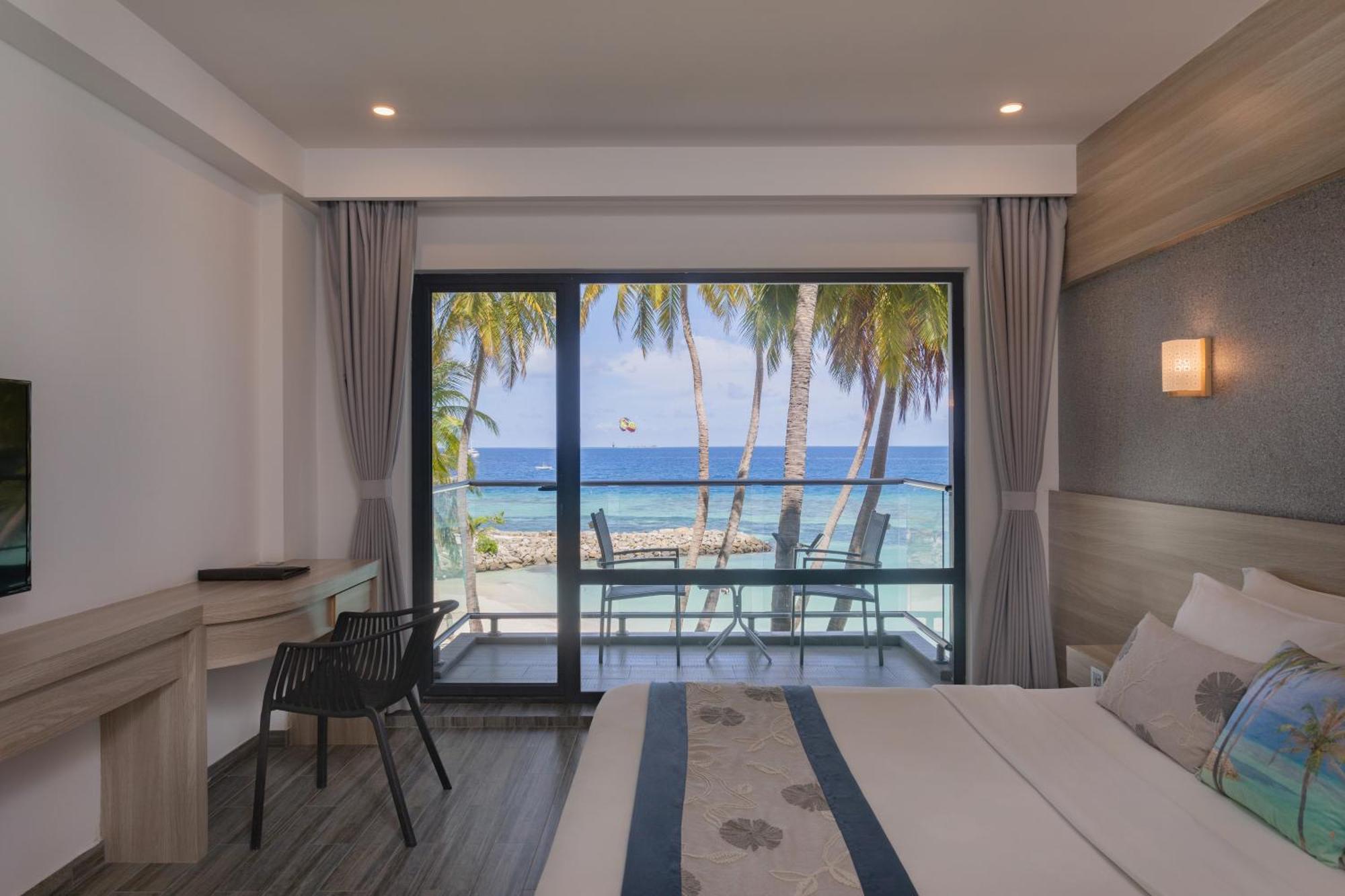 Kaani Grand Seaview Hotel Maafushi Exterior foto